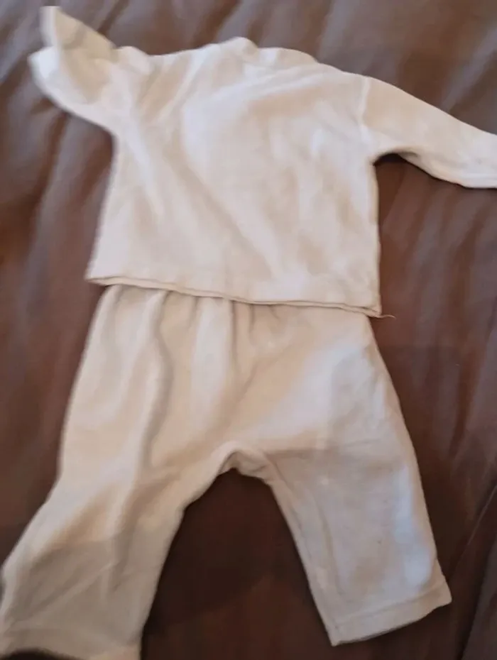 Pyjama deux pièces (3 mois) - photo numéro 3
