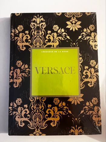 Livre les légendes de la mode sous blister