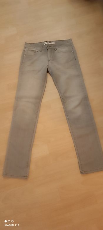 Jean femme taille 38 gris