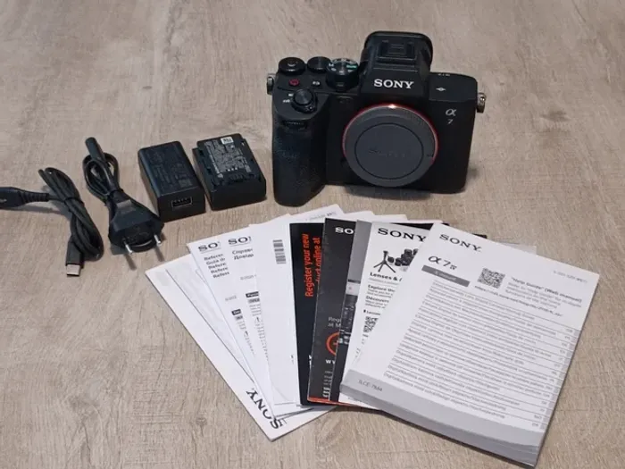 Boîtier Sony Alpha 7iv hybride