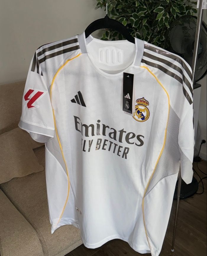 Maillots de foot Real Madrid  Version joueur Mbappé - photo numéro 2