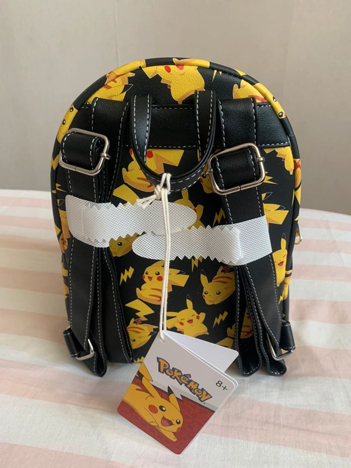 Sac Loungefly noir Pokemon Pikachu - photo numéro 4