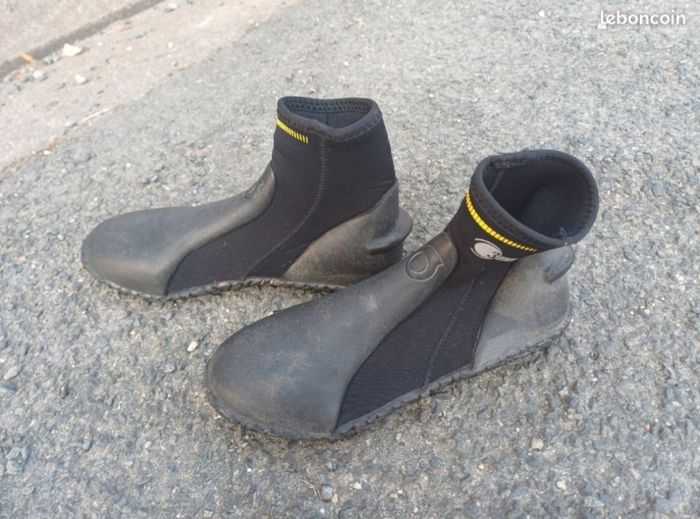 Chaussons de plongée, taille 35, épaisseur 3 mm - photo numéro 2