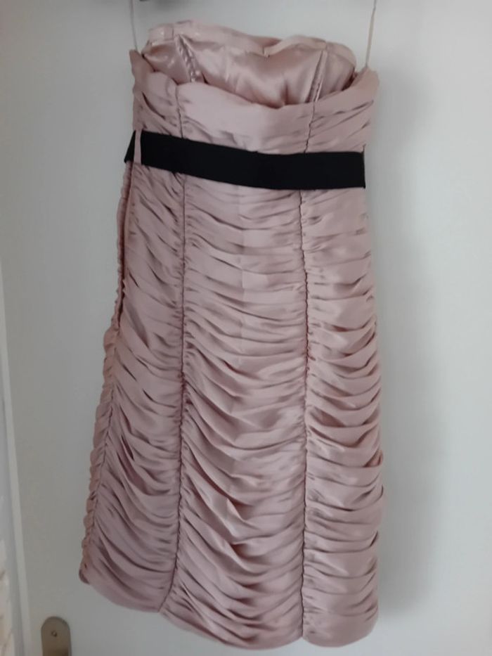 Robe sans bretelle habillée - photo numéro 3