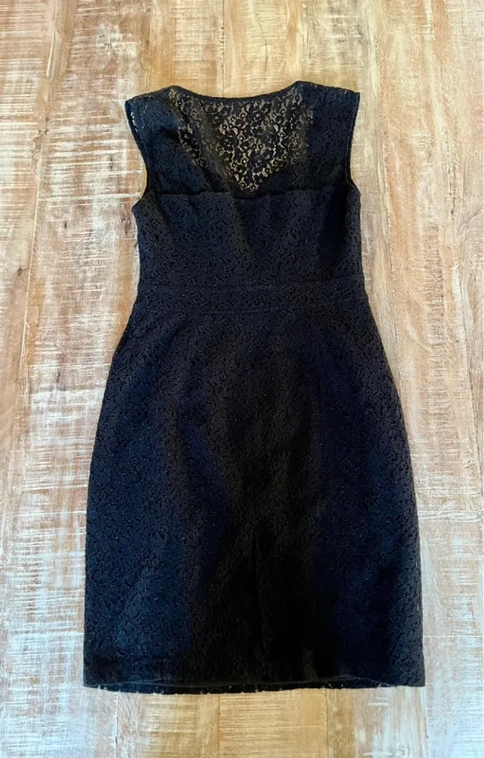 Robe noire - photo numéro 2