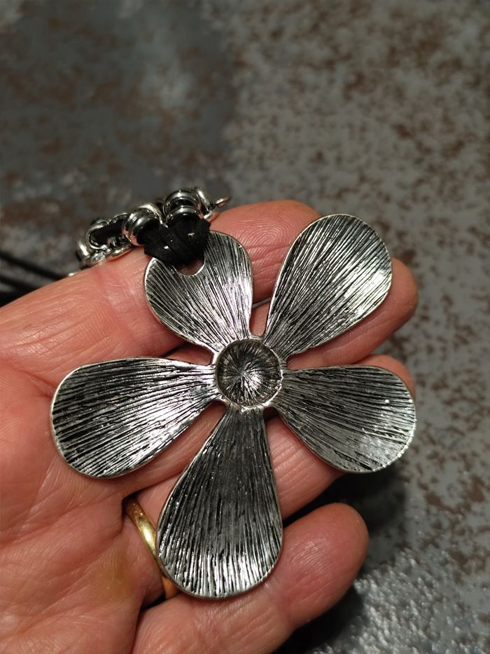 Collier fleurs - photo numéro 8