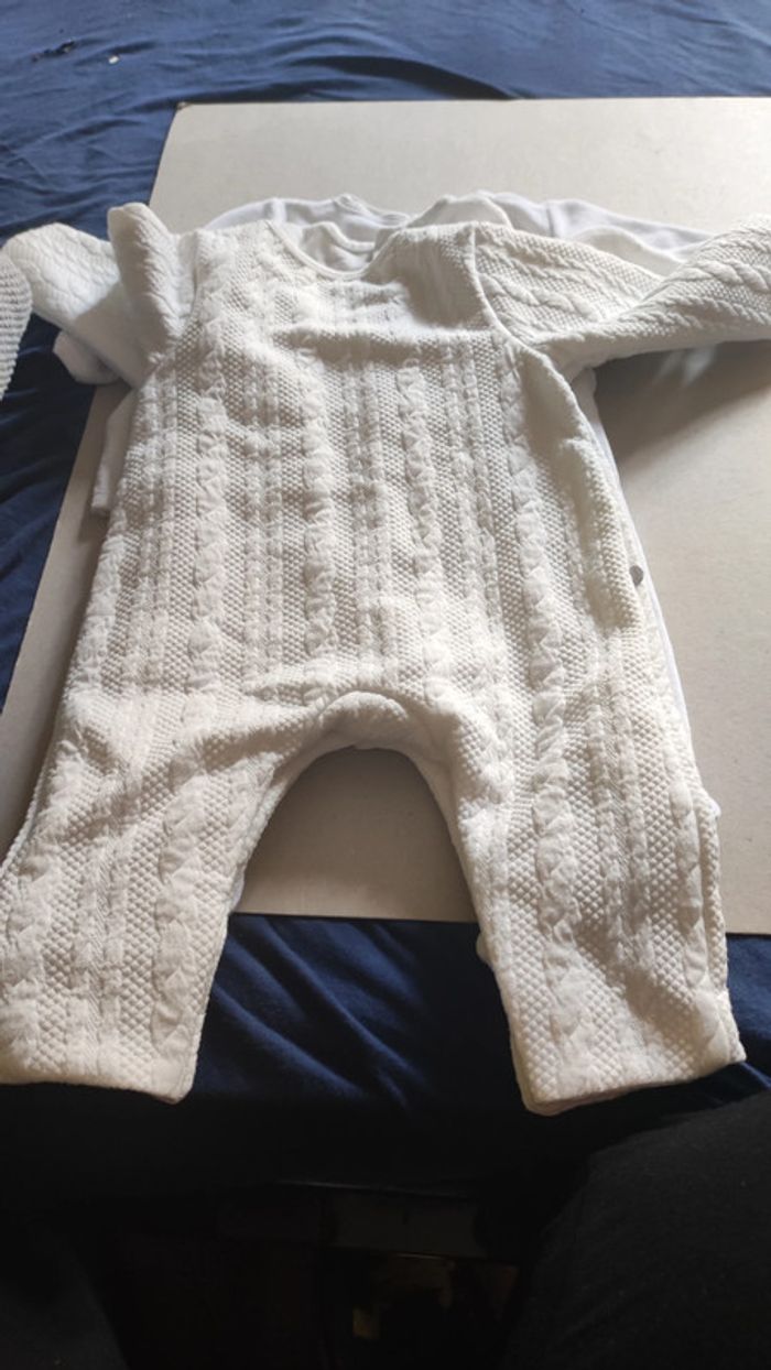 lot 3 pyjamas 6 mois - photo numéro 7