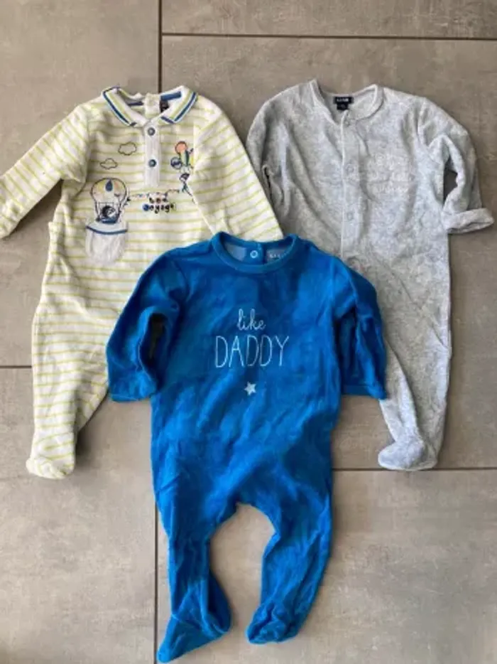 lot de vetements bébé garçons taille 6 mois marques diverses - photo numéro 9