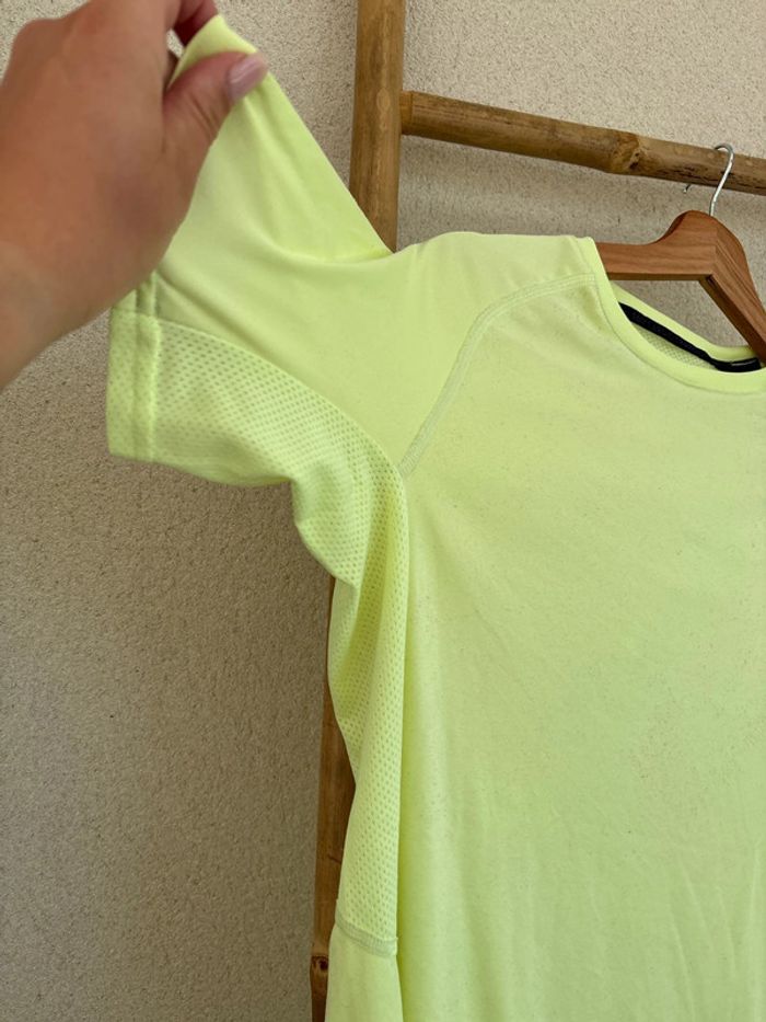 T shirt de sport - photo numéro 4