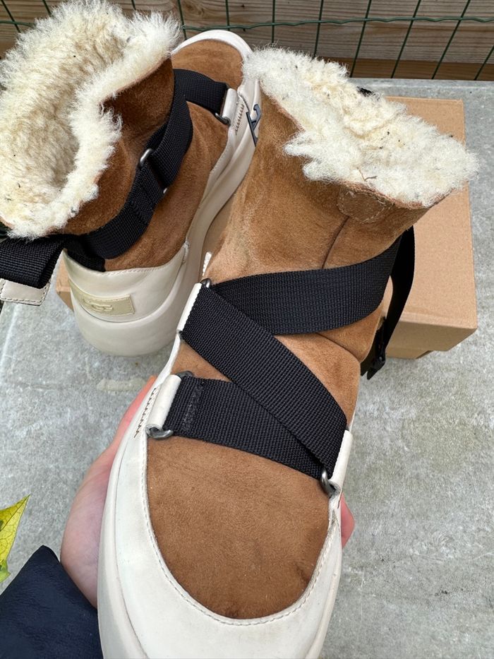 UGG FemmeClassic Boom Buckle Chestnut - photo numéro 4