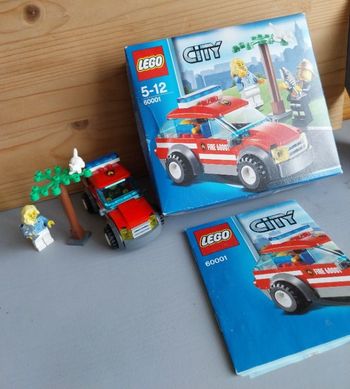 Lego City 60001 La voiture du chef des pompiers