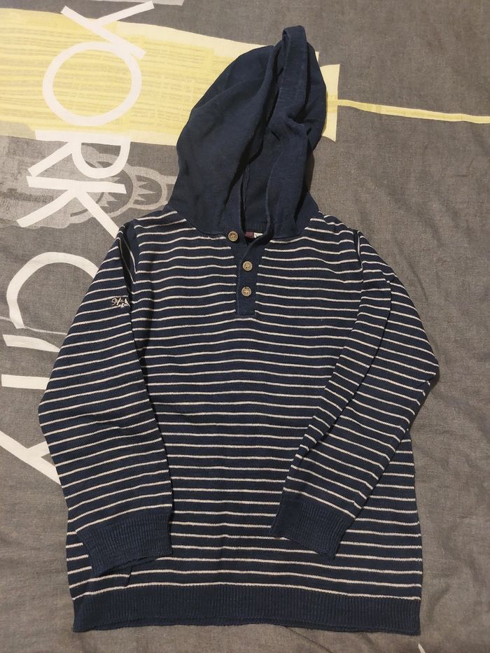 Pull à capuche