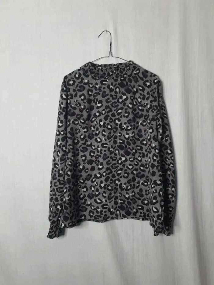 Blouse léopard grise
