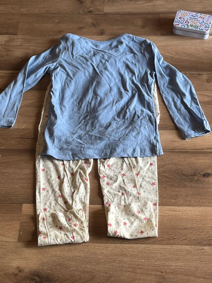 Je vend un pyjama fille taille 5 ans neuf 107-123 cm - photo numéro 2