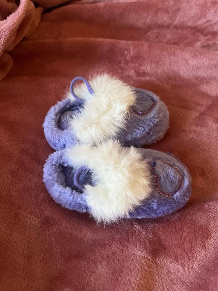 Pantoufles taille 22 chaussons - photo numéro 3