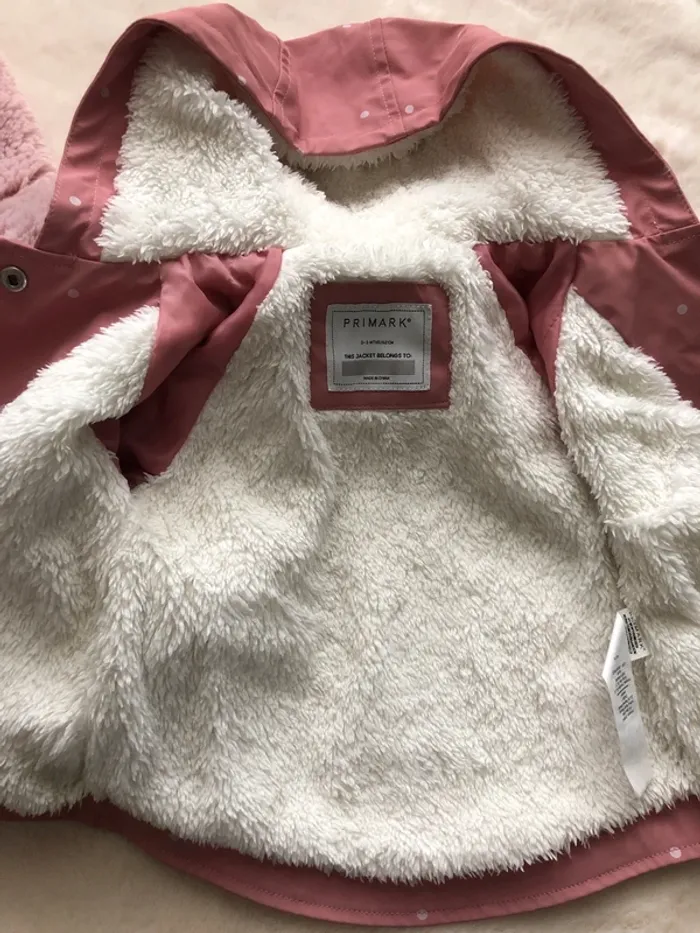 Lot 2 manteaux roses 3 mois - Fourrure Kiabi - Ciré doublé Primark - photo numéro 3