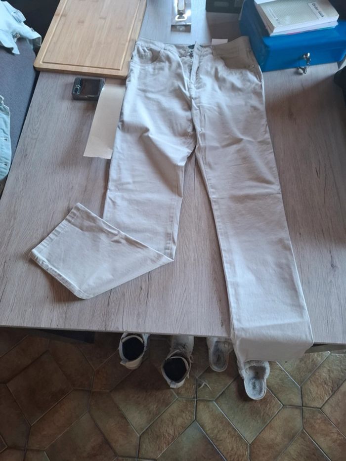 Pantalon jamais mis blanc