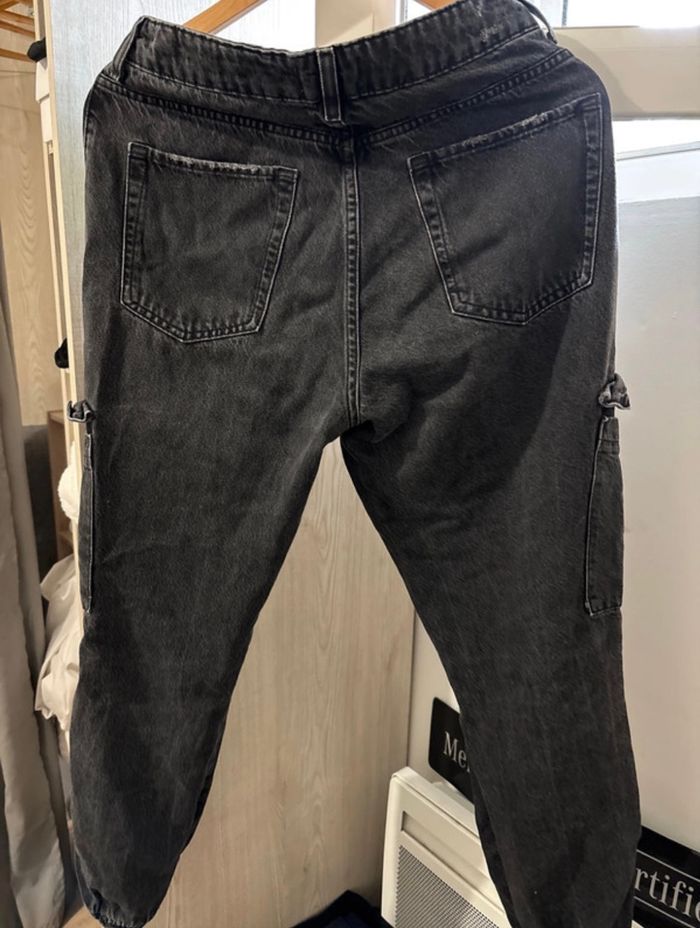 Pantalon trouée - photo numéro 2