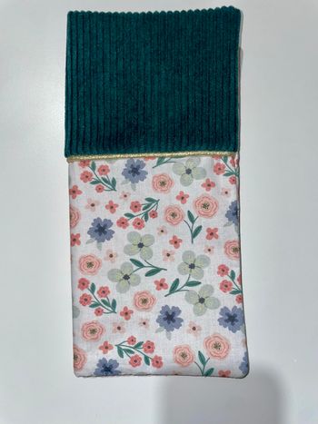 👉 Protège livret de famille artisanal – Couture fait main – Motif fleuri