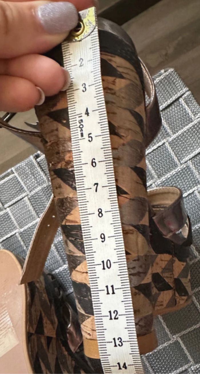 Sandales compensées en taille 38 - photo numéro 5