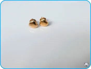 Clous d’oreilles cœur bombé – look tendre et moderne