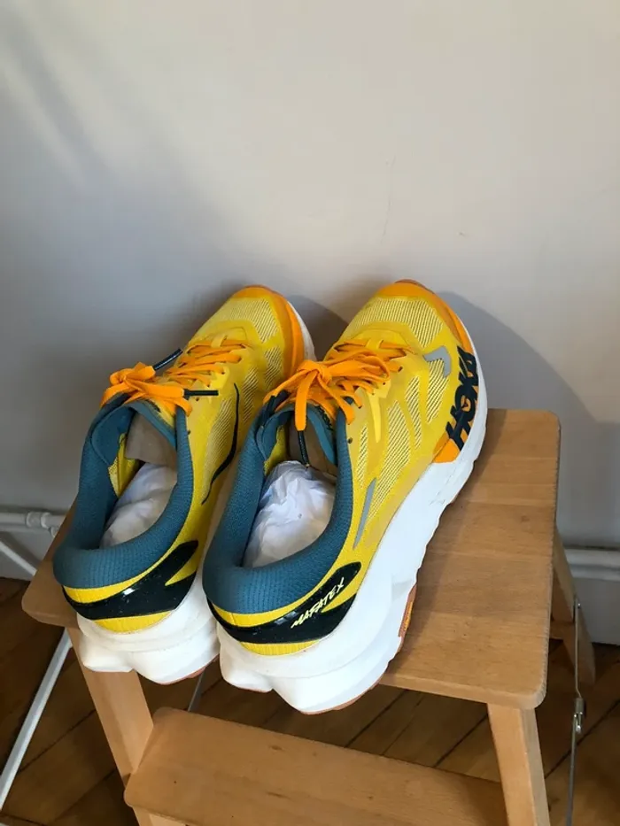 Hoka mafate x trail 43 1/3 comme neuve - photo numéro 4