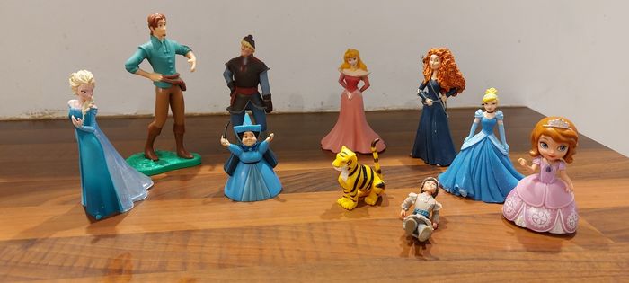 Lot figurine disney