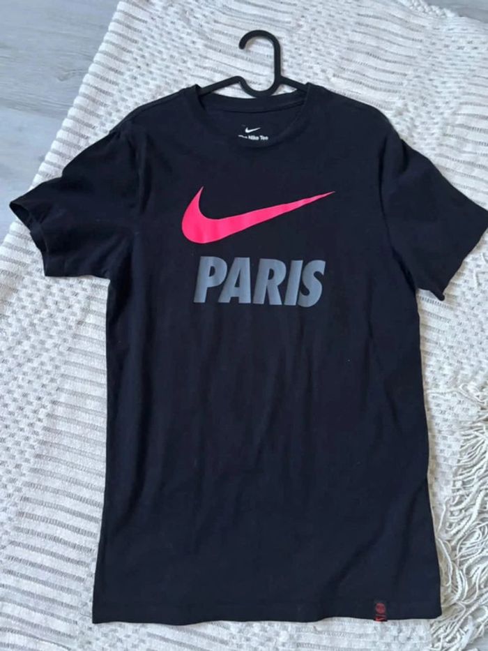 TEE shirt homme Nike taille S