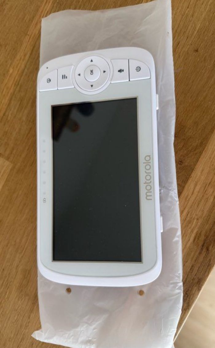 Babyphone vidéo Motorola EASE35 5” - Neuf, jamais utilisé - photo numéro 2