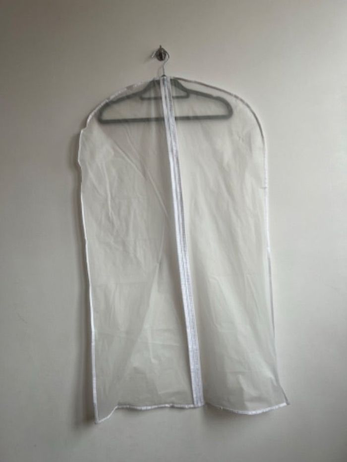 Housse de protection de vêtements