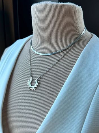 Collier multirangs en acier argent avec chaînette réglable