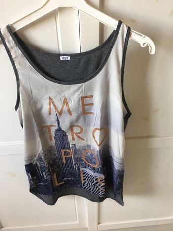 Débardeur gris et motif