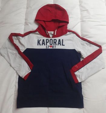 Tee shirt à capuche