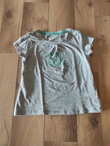 Tee-shirt MC 4 ans en TBE Vertbaudet