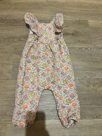 Combinaison à fleurs