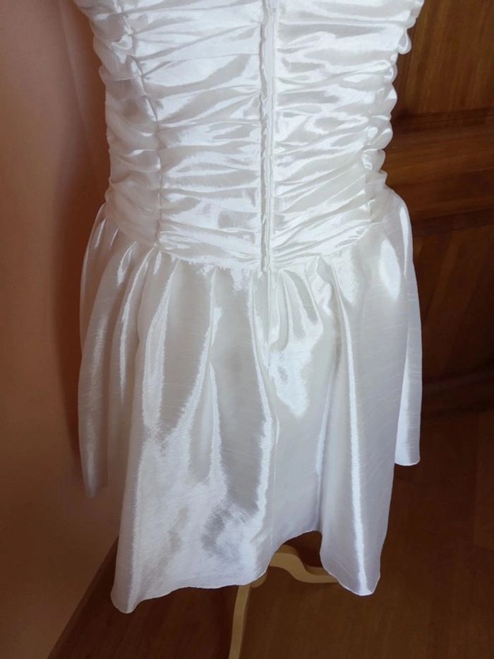 Superbe robe de mariée courte civil - photo numéro 5