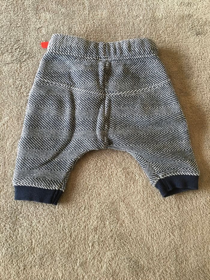 Pantalon 1 mois - photo numéro 2