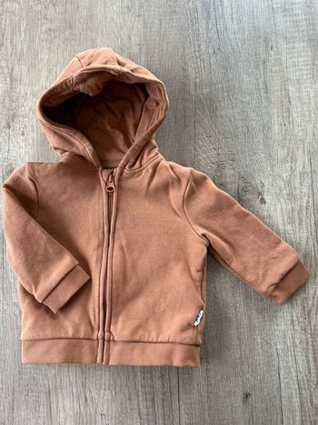 Gilet veste marron à capuche 9 mois