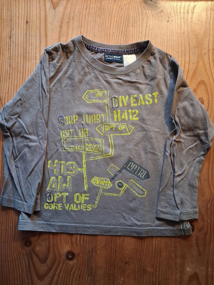 T.shirt garcon - 4 ans - Différentes Marques - photo numéro 3