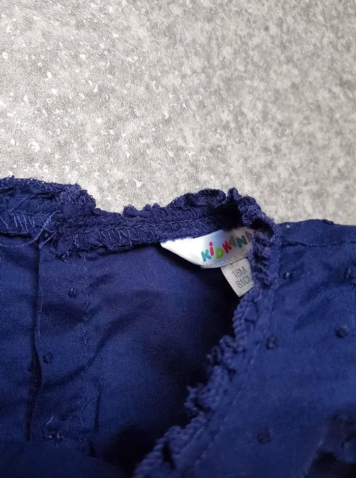 Robe 👗 Kidkanai
Taille 18 mois très bon état - photo numéro 2