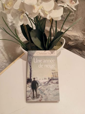 livre Une Année De Neige - christian signol en tres bon etat