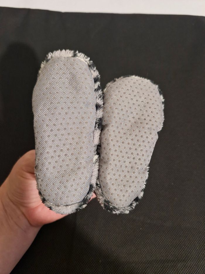 Chaussons antidérapants motif léopard 18-19 Sans marque - photo numéro 4