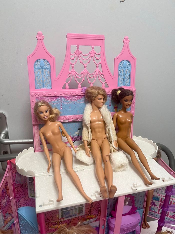 Lot barbie - photo numéro 3