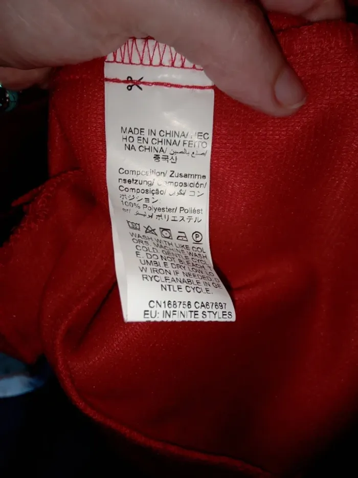 Manteau rouge col fausse fourrure - photo numéro 8