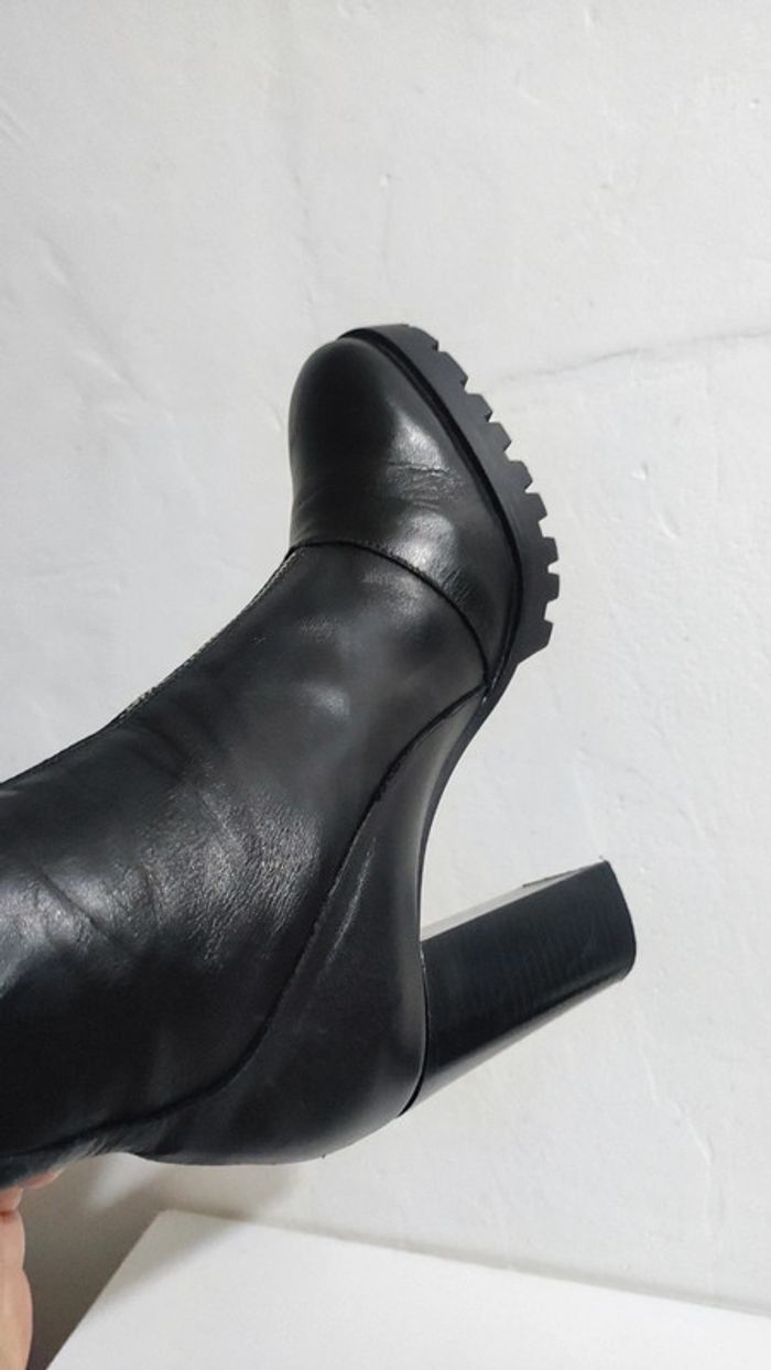 Bottines zippées en cuir véritable à talons Zara trafaluc Heel moto ankle boots taille 38 moto - photo numéro 6
