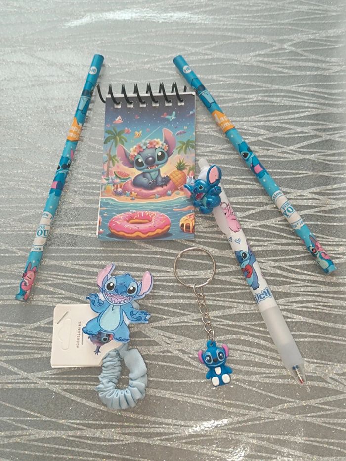 Lot 100% Stitch 🩵💙