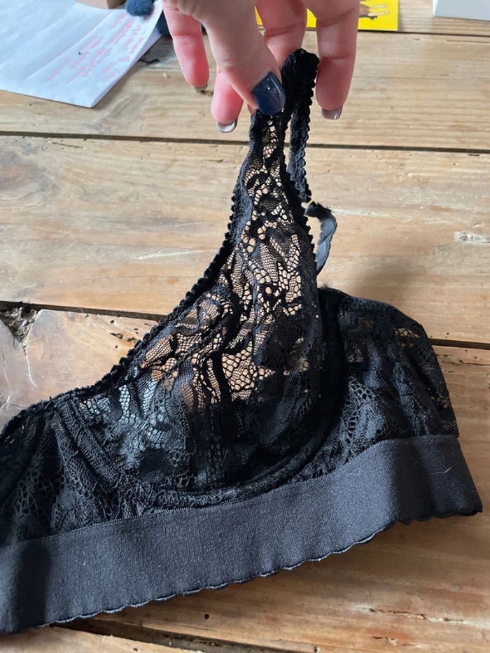 Soutien gorge corbeille dentelle H&M 80B - photo numéro 3