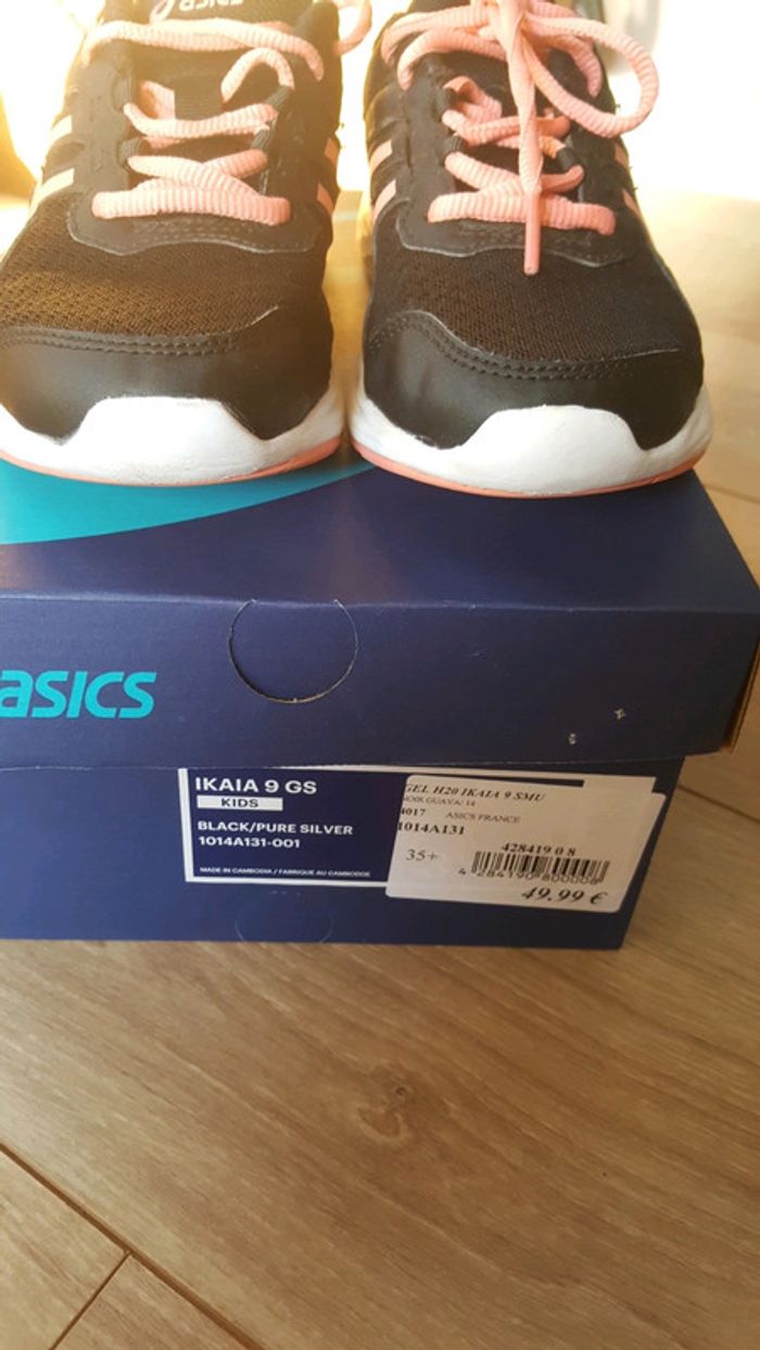 basket Asics gel fille taille 35.5 - photo numéro 2