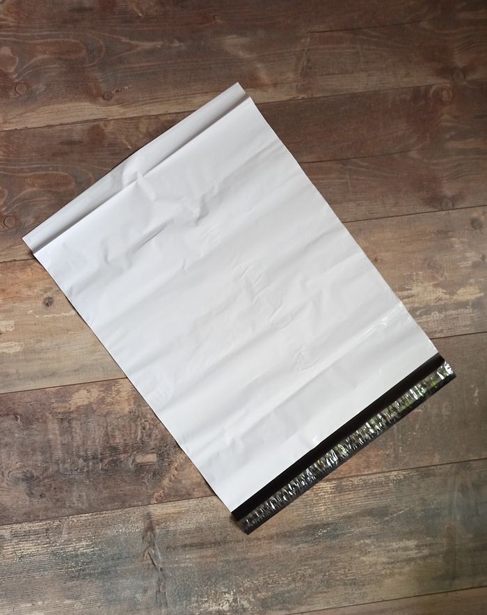 50 pochettes d'expédition plastique 45x55 opaque auto adhésif sacs coli