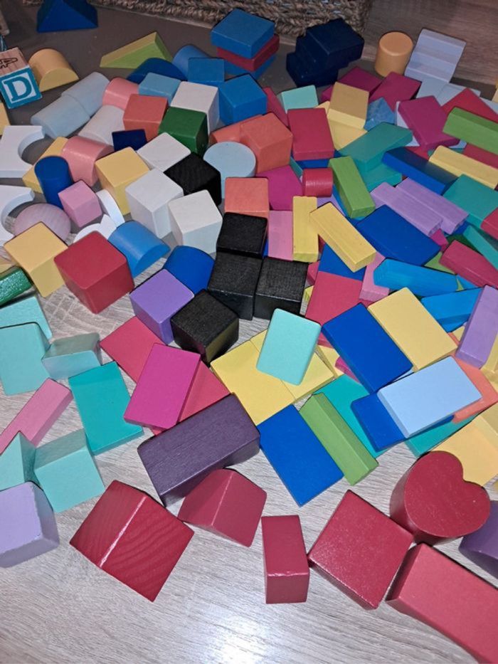 Lot de 356 cubes et +